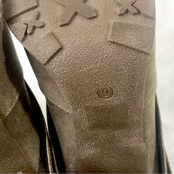 NWOT Muk Luks Chris Embossed Cuff Boots - Picture 6 of 6